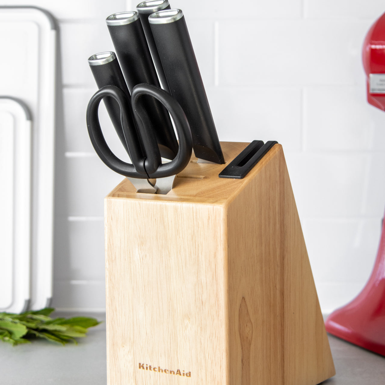Blok na nože KitchenAid Classic Rubber 7 ks, KE6PSTANOBG