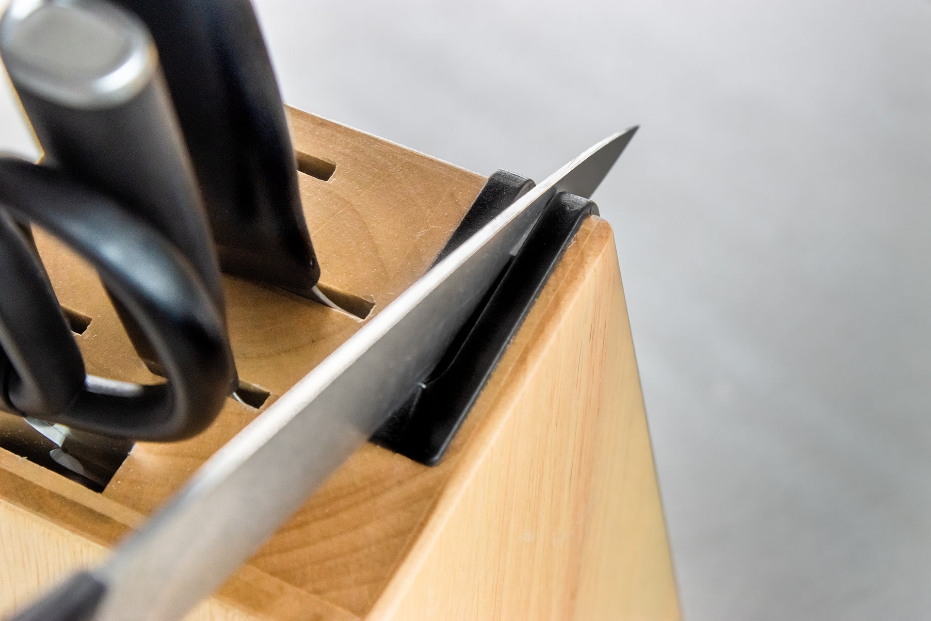 KitchenAid Gourmet březový blok s noži 7 ks, KO6PSTSNOBG