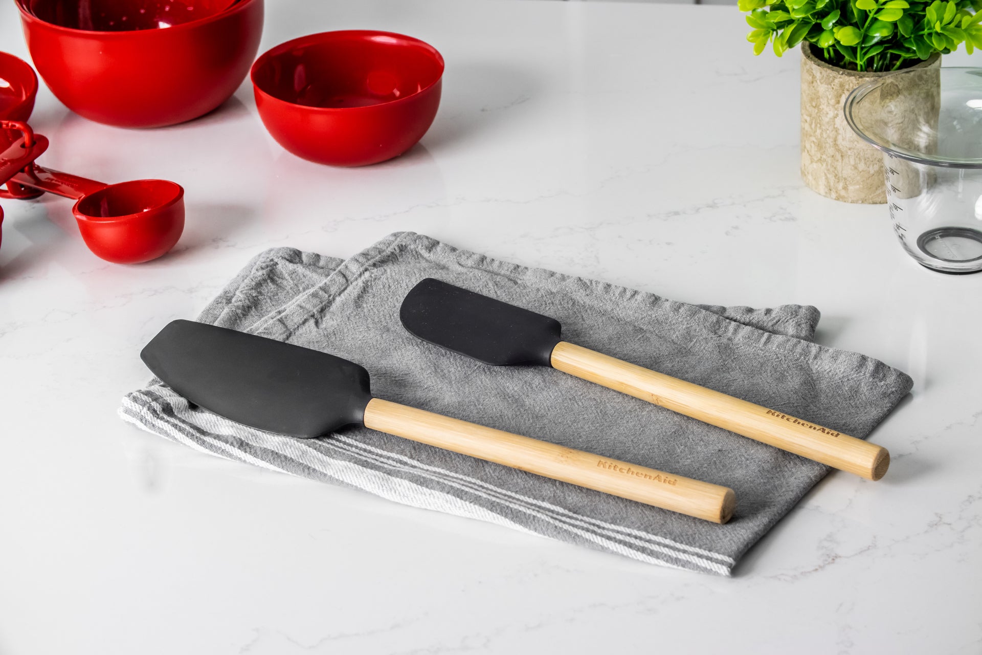 KitchenAid spatula with wooden handle, onyx black, KQG637OHOBE