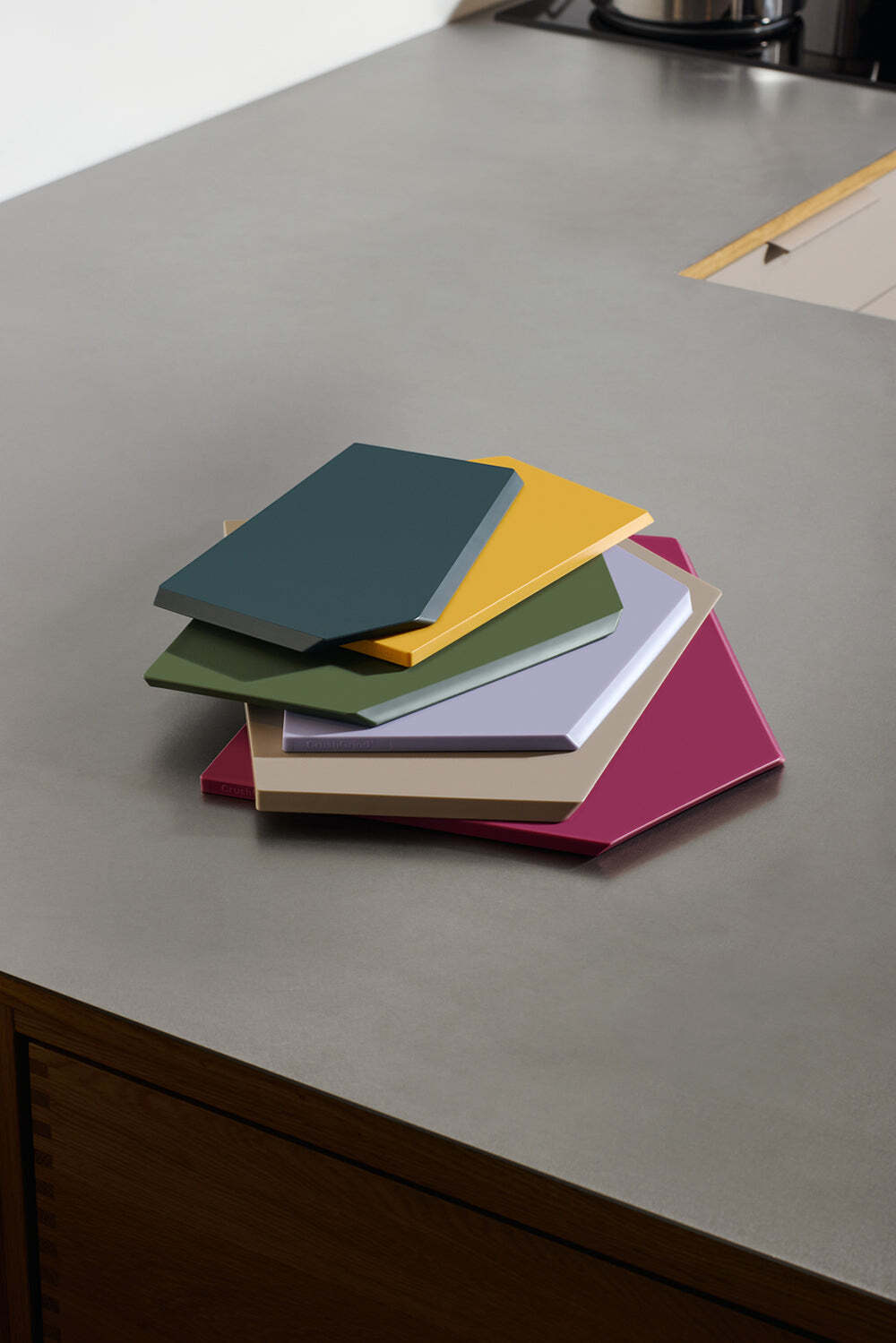 CrushGrind Zurich large kitchen cutting board, beetroot, 086033-0076