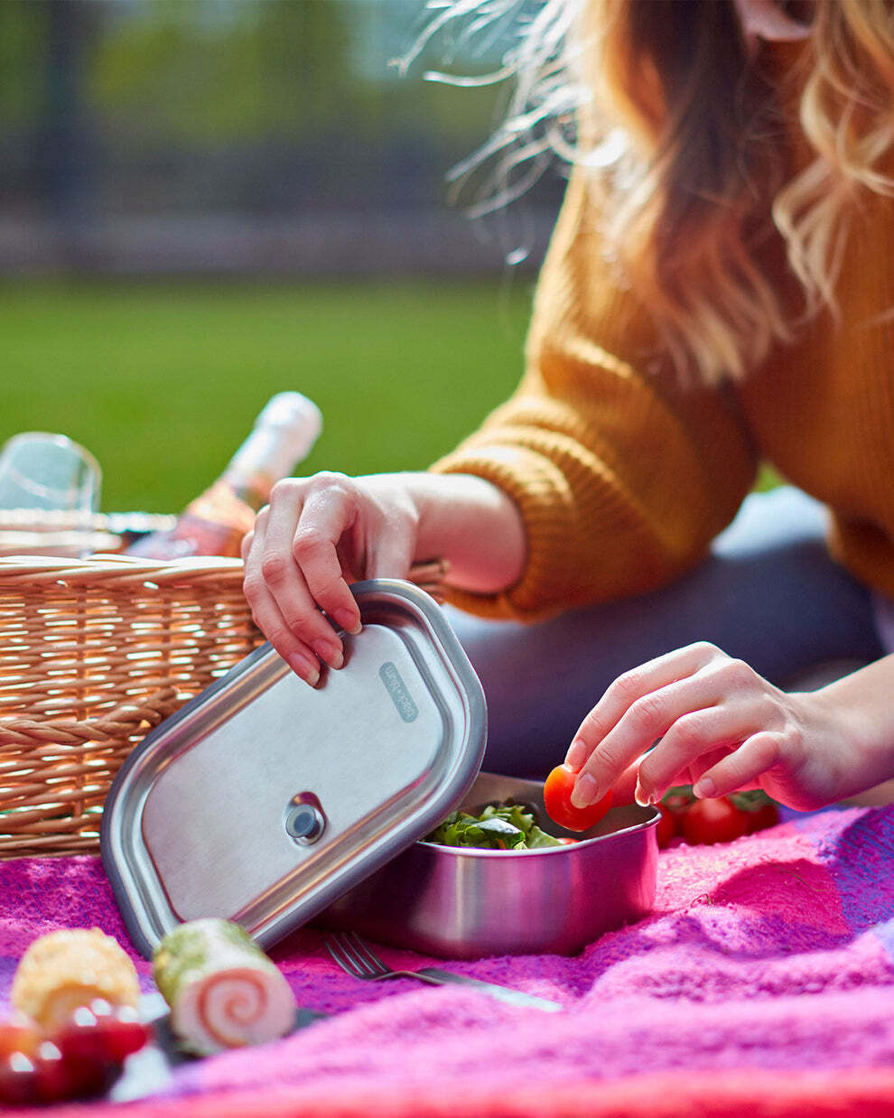 Black+Blum stainless steel snack box with fork 1 l, black, BAM-SS-L018