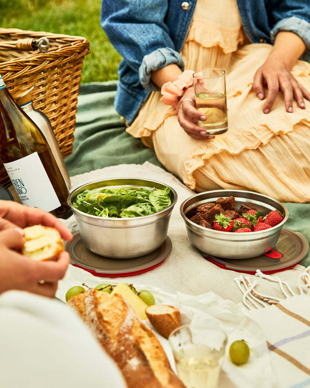 Black+Blum stainless steel food bowl 0,65 l, small, FBSS-BL-S017-EN