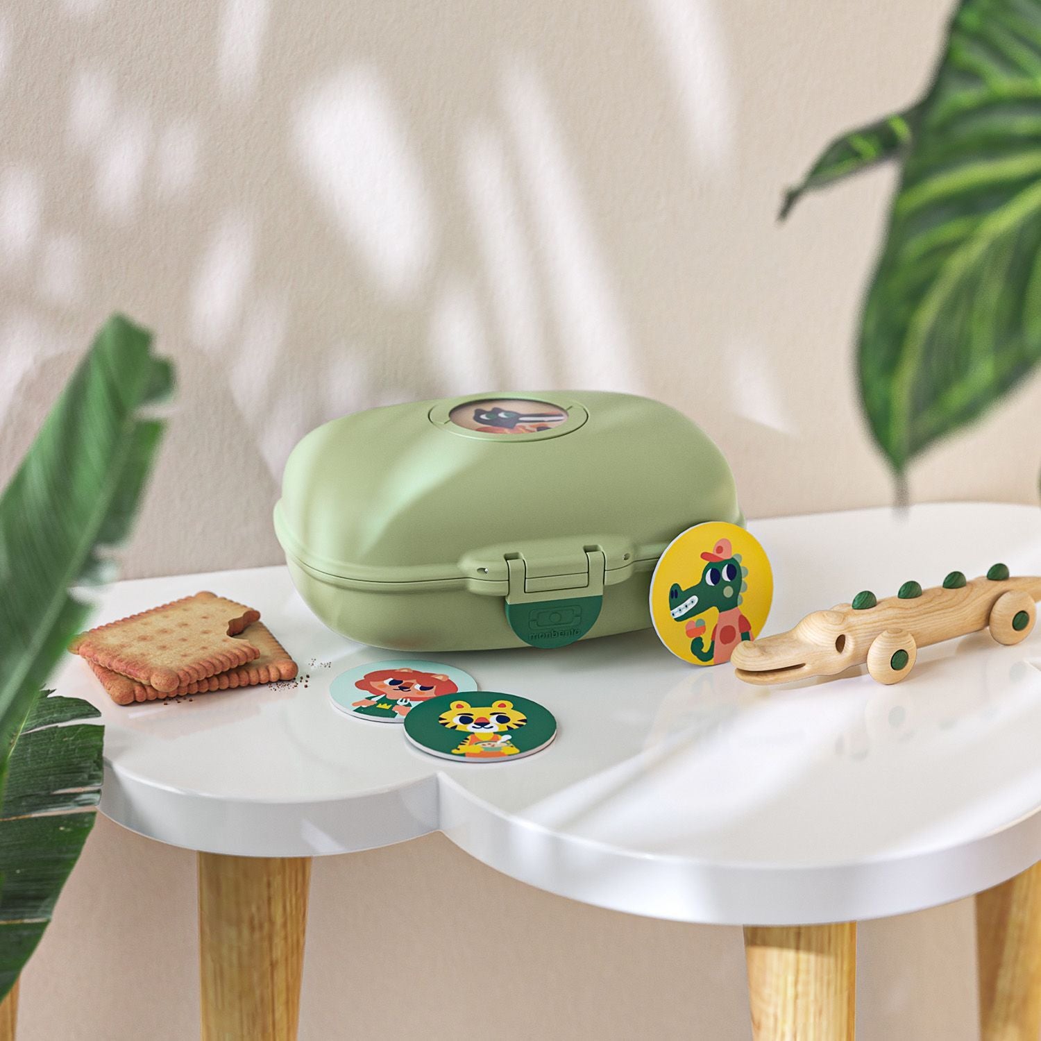 Monbento Gram children's snack box 0,6 l, green forest, 16010065