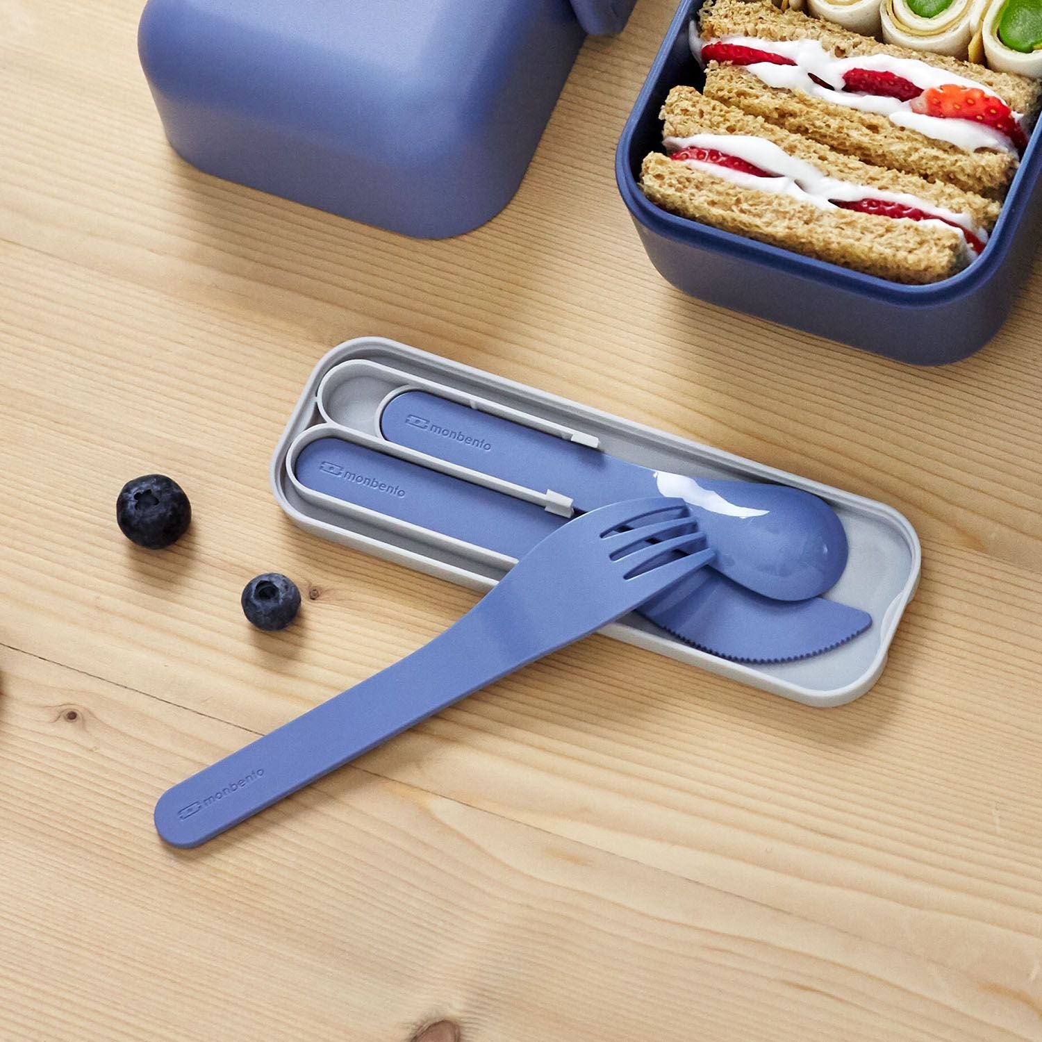 Monbento Pocket Color sada dětských příborů, blue infinity, 24050028