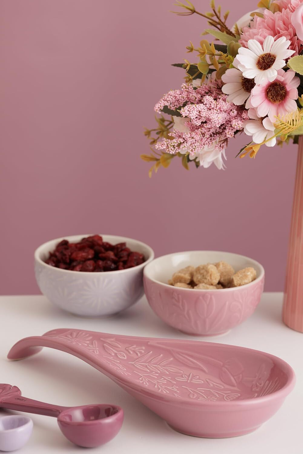 Mason Cash In The Meadow storage dish for cookware, pink, 2002.314