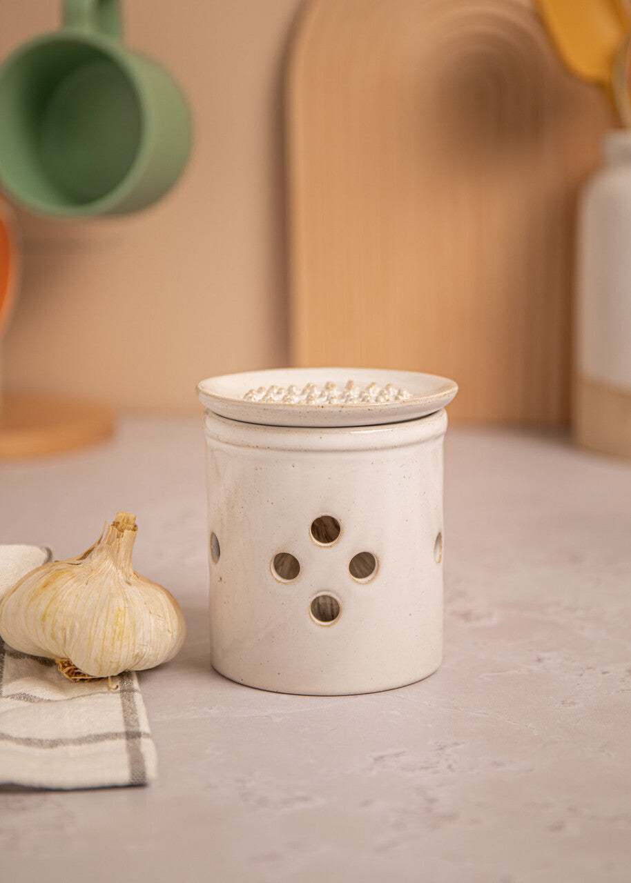 KitchenCraft Idilica garlic storage jar with grater, cream, IDGARLIC