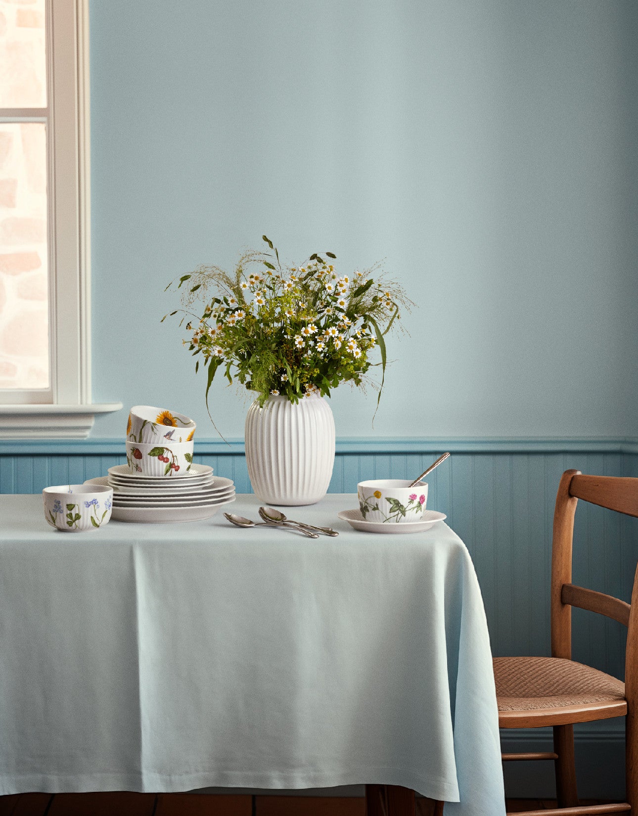 Kähler Hammershoi Summer porcelain bowl 12 cm, forget me not, 692624