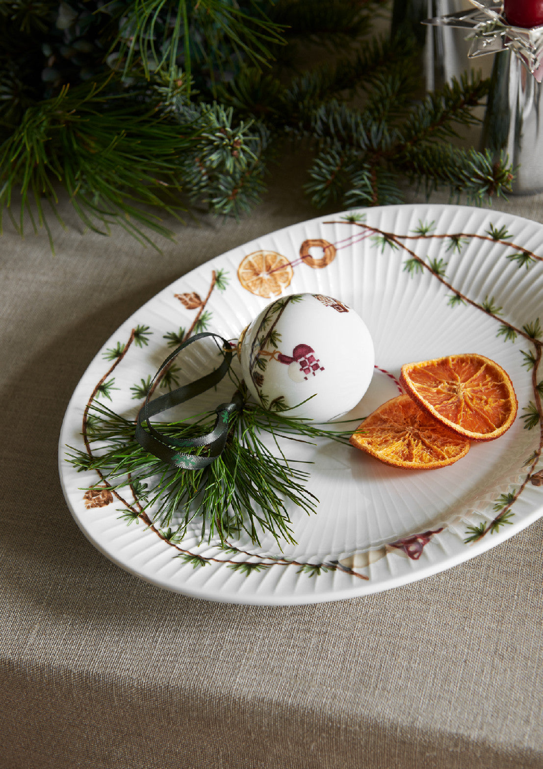 Kähler Hammershoi Christmas oval serving plate 28.5 x 22.5 cm, white, 690112