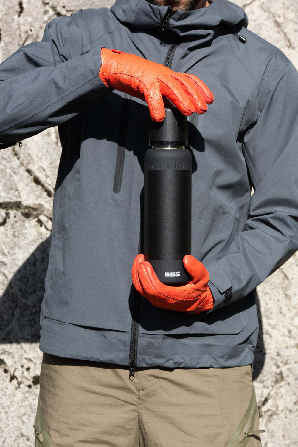 Sigg Alpine Star thermos 1 l, black, 6170.00