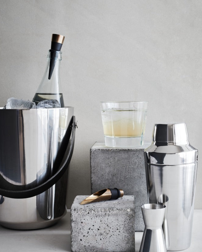 Wine and bar gift sets