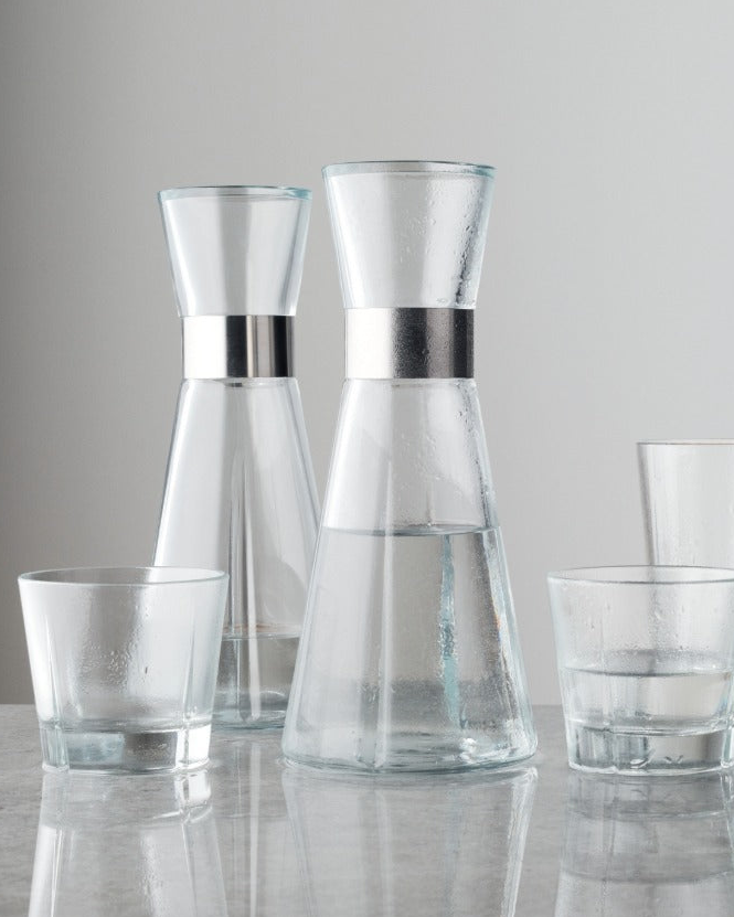 Pitchers and carafes