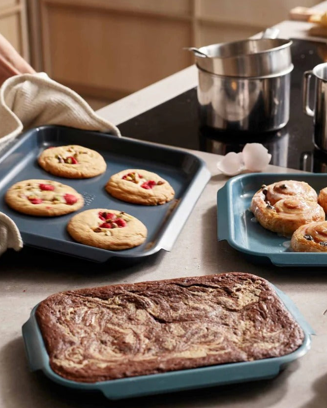 Baking trays
