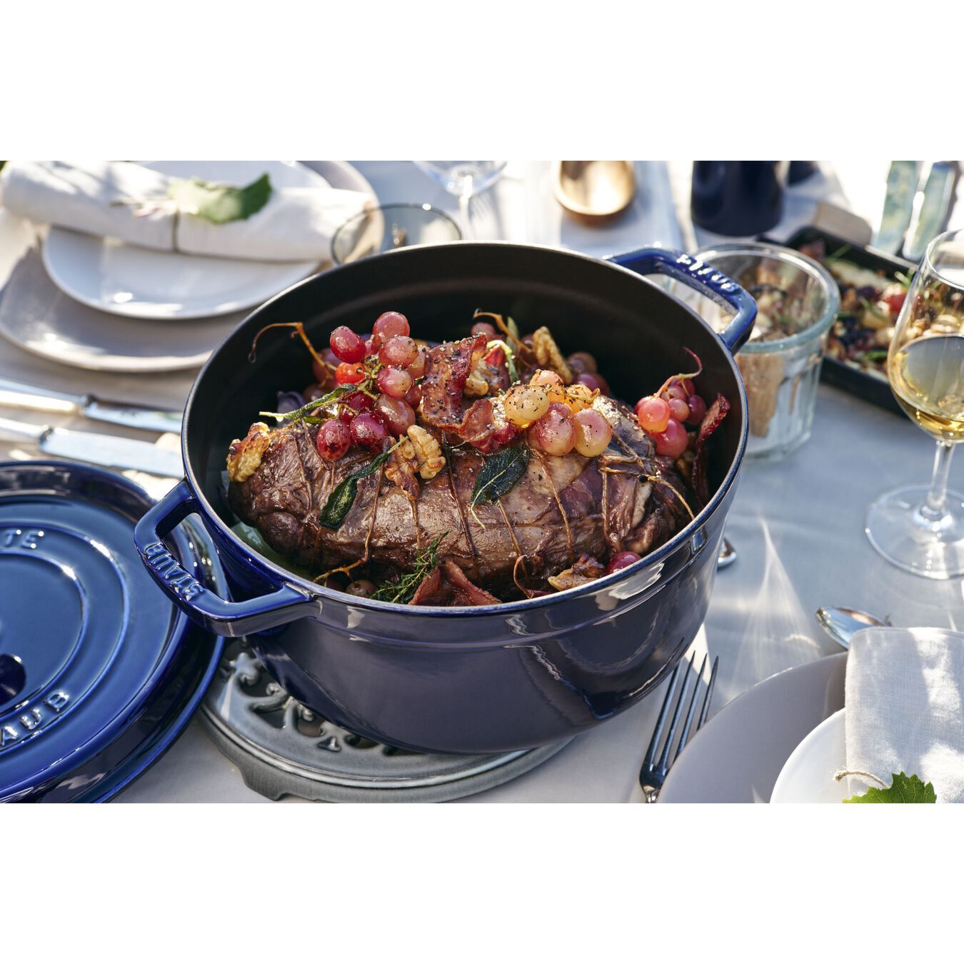 Staub Cocotte round pot 26 cm/5.2 l dark blue, 1102691