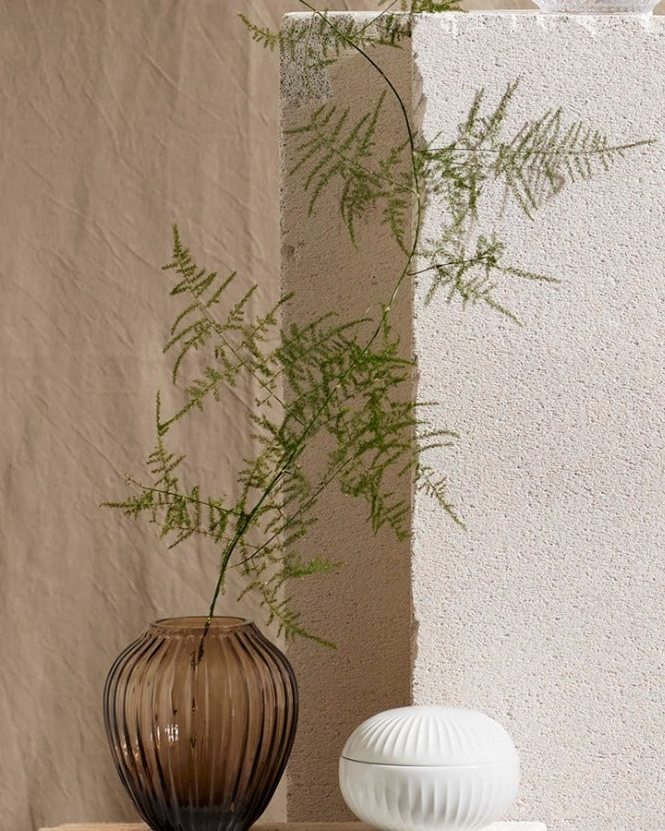 Flower pots and vases