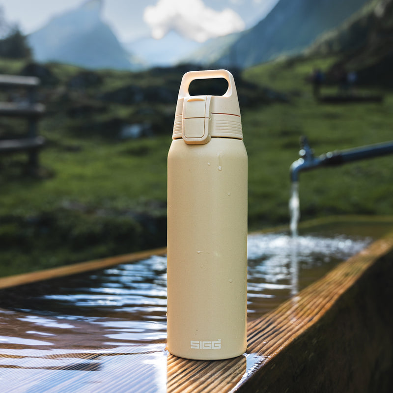 Sigg Shield Therm One stainless steel drinking bottle 750 ml, opti yellow, 6021.10