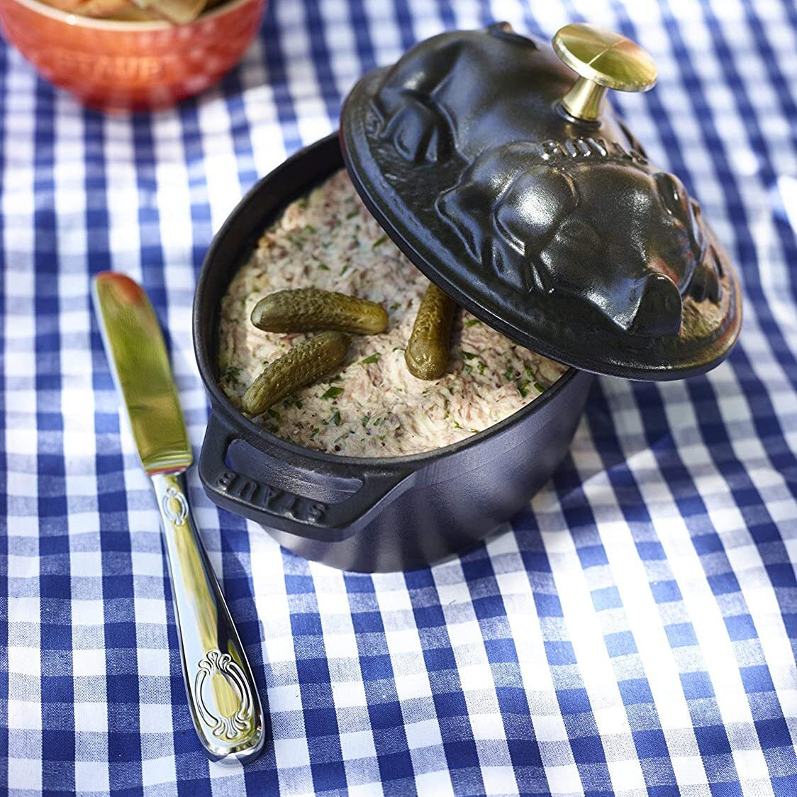 Staub Cocotte hrnec ve tvaru prasete 17 cm/1 l černý, 1121725