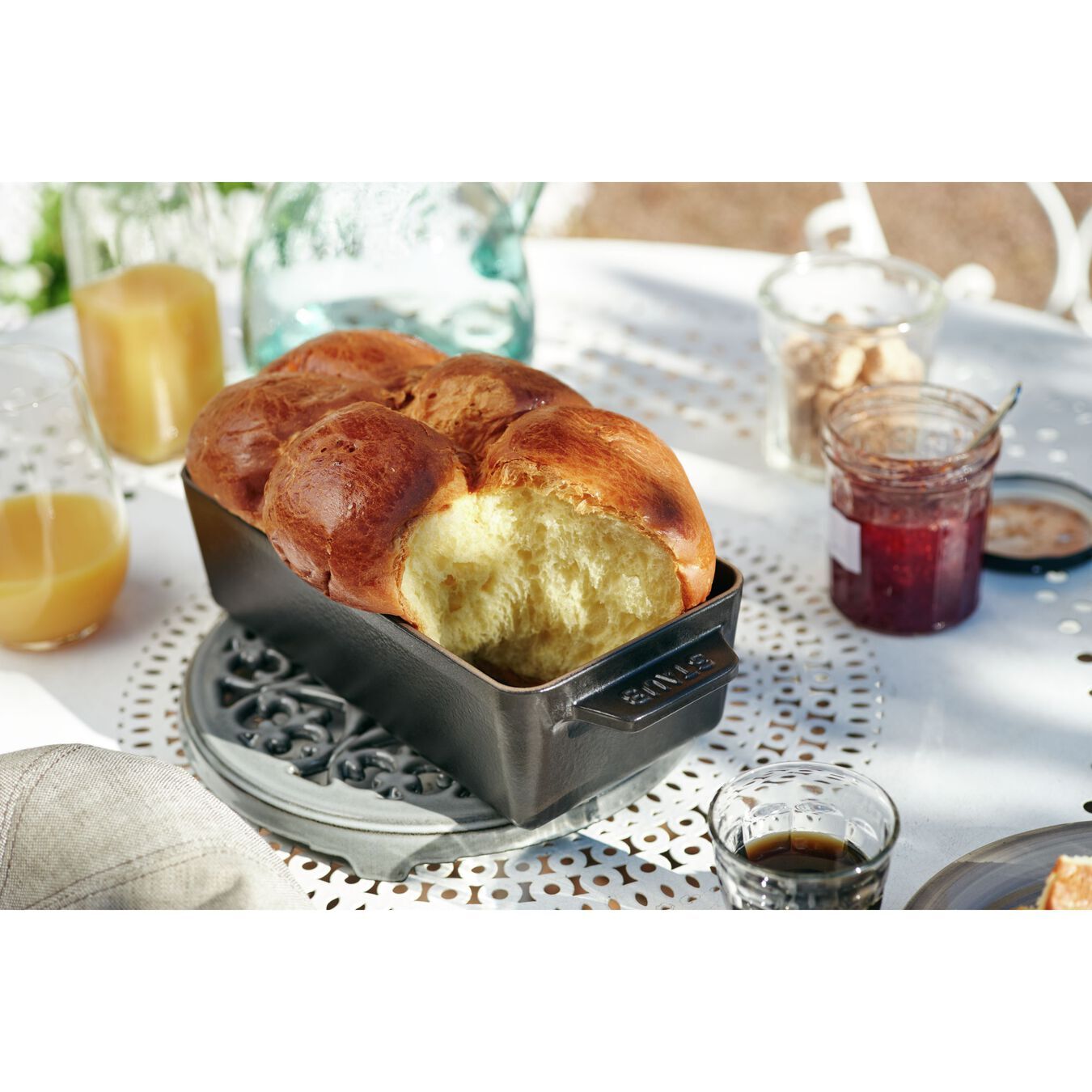 Staub cast iron bread baking pan, 23 cm black, 13102323