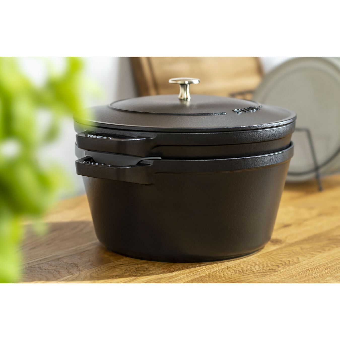 Staub Cocotte 2-piece cast iron pot and pan set 24 cm, black, 14562423