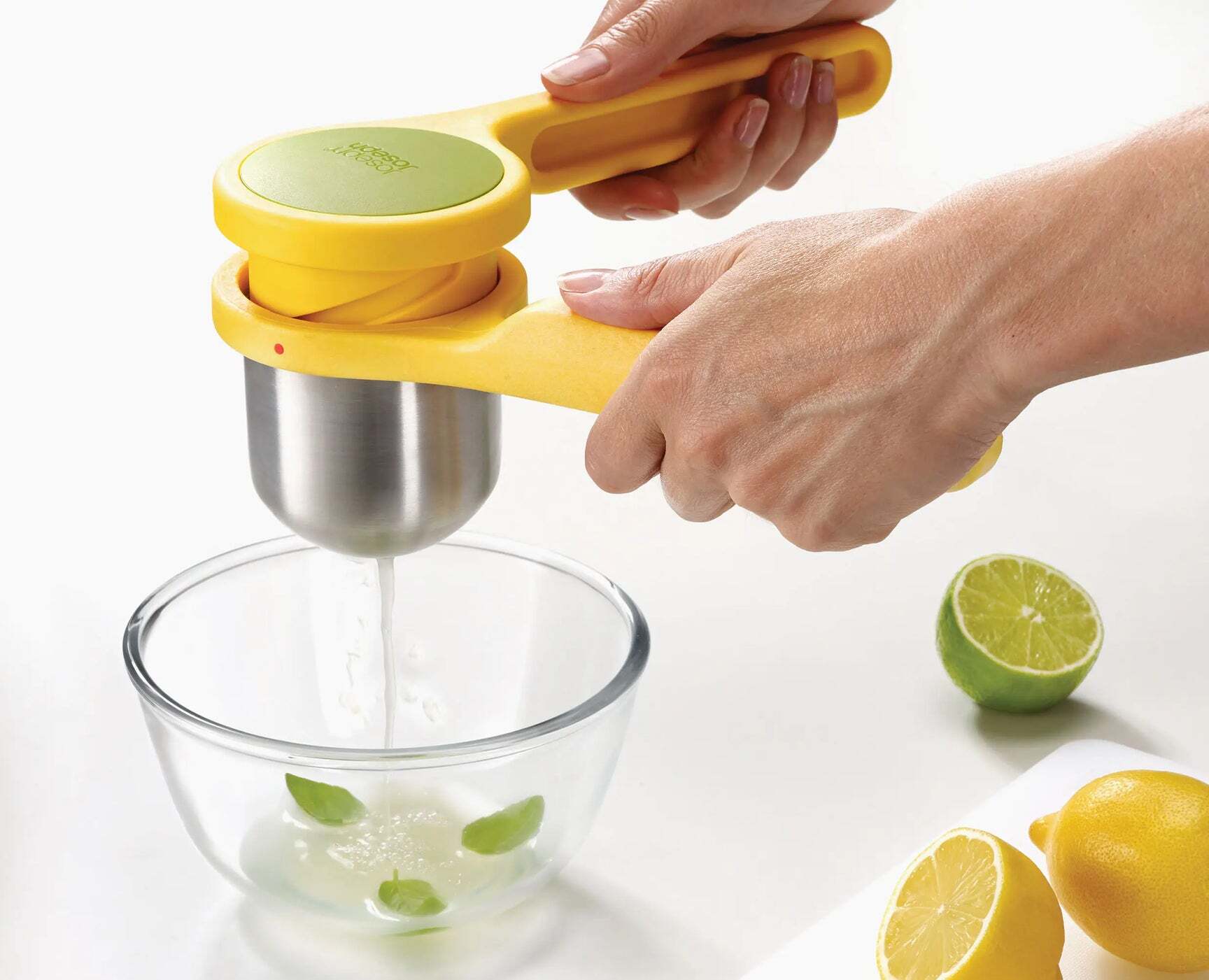 Joseph Joseph Helix citrus juicer, yellow, 20101