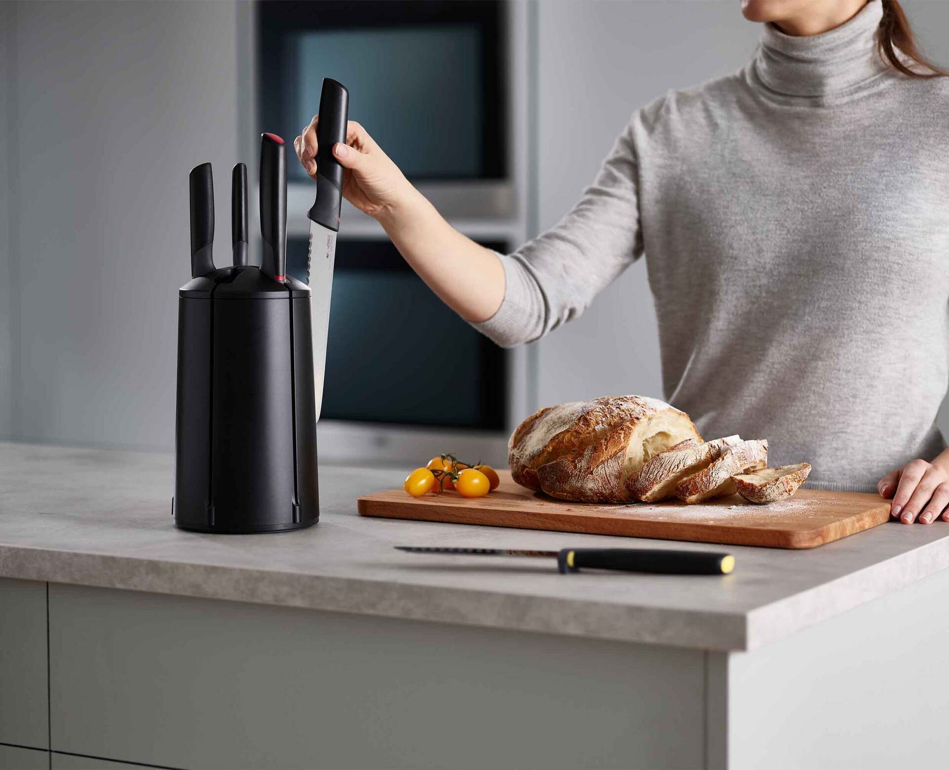 Joseph Joseph Elevate stand with 6 knives, black, 10527