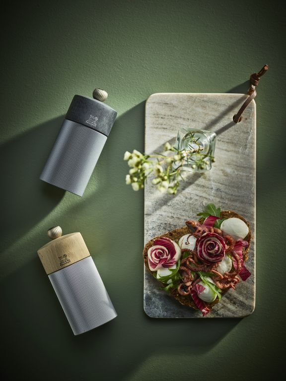 Peugeot Line pepper mill 12 cm, graphite carbon, 39929