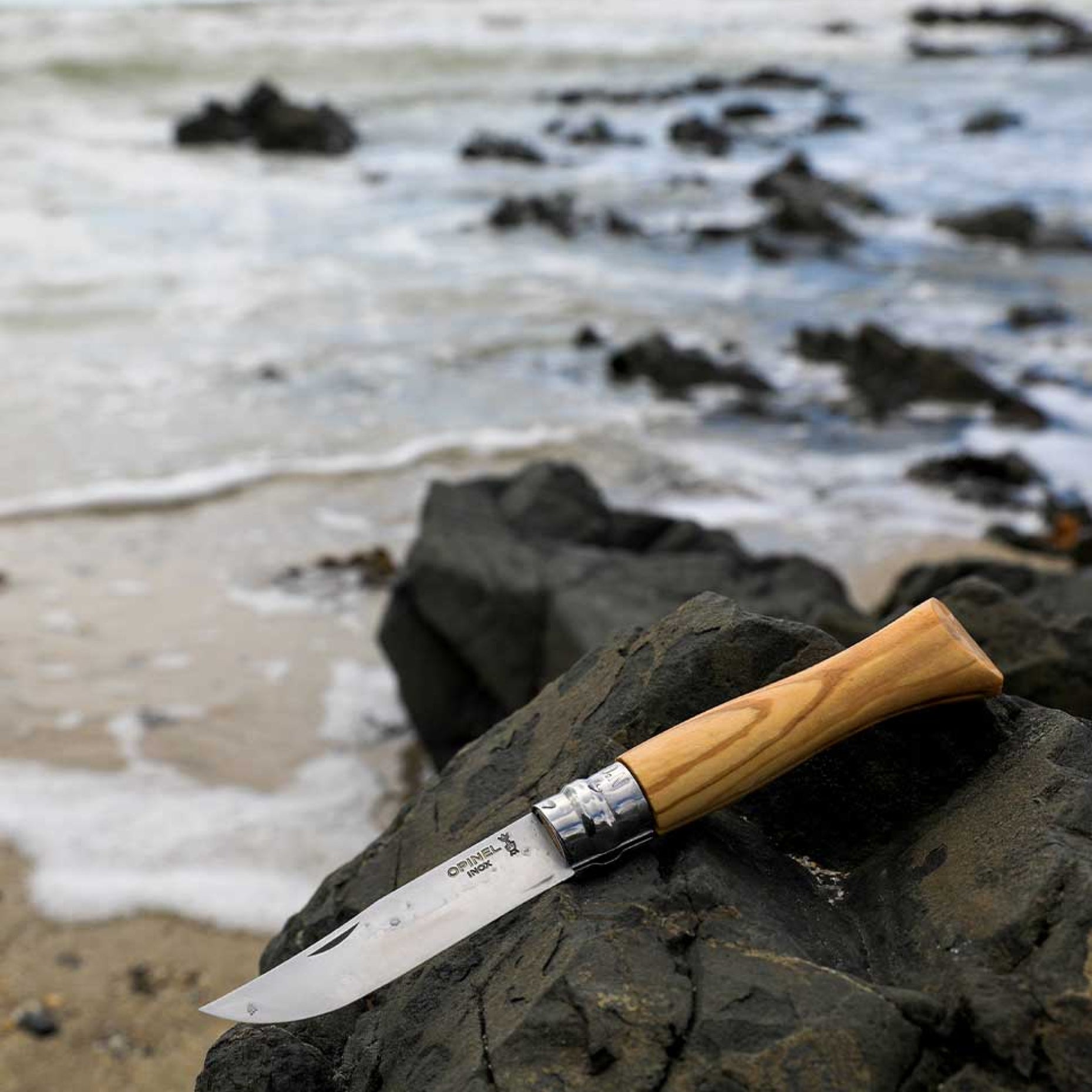 Opinel Olive Wood N°06 zavírací nůž 7 cm, 002023