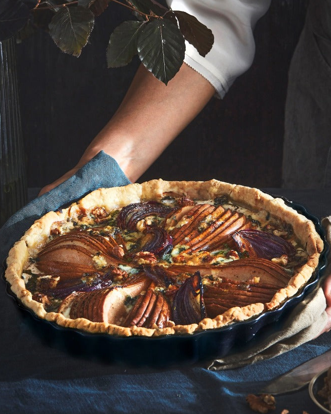 Cake and pie molds